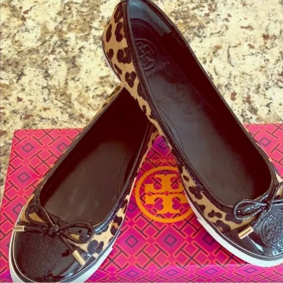 Tory Burch Leopard Haircalf slip on sneakers, size 9.5 - Picture 6 of 6